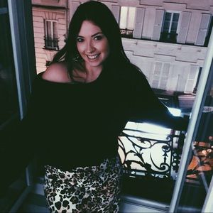 Meet your Posher, Hilary